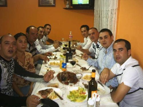 Cena en Grisuela de los que quedan cuando los demás se van... - Fotolog
