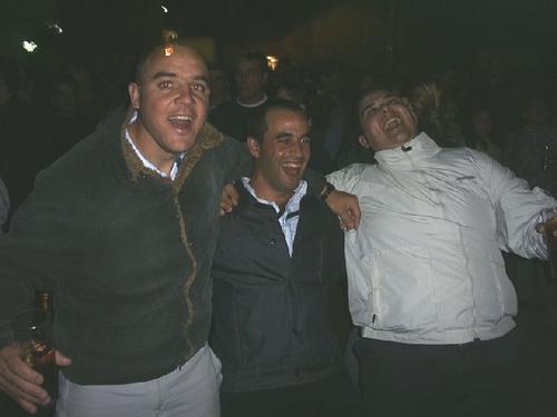 Érase unos mozos de Fonfría bailando "Paquito, el chocolatero" en Sarracín... - Fotolog